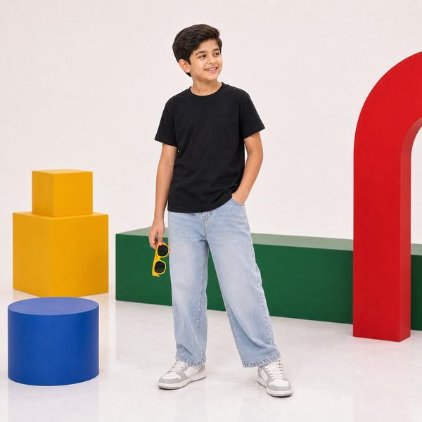 Boys Black Solid Basic T-Shirt